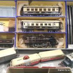 Square trains hornby photo f d or